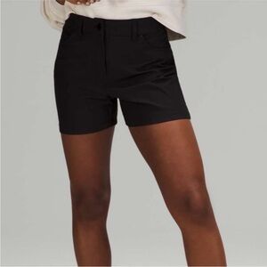 Lululemon city sleek 5-pocket short